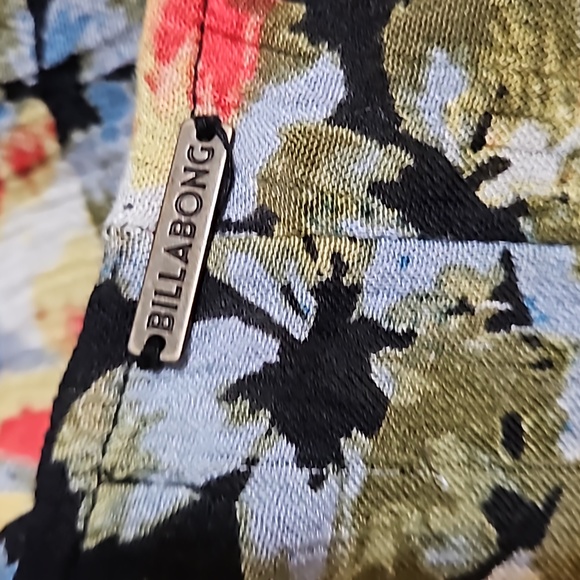 Billabong Crop Top - Picture 8 of 10